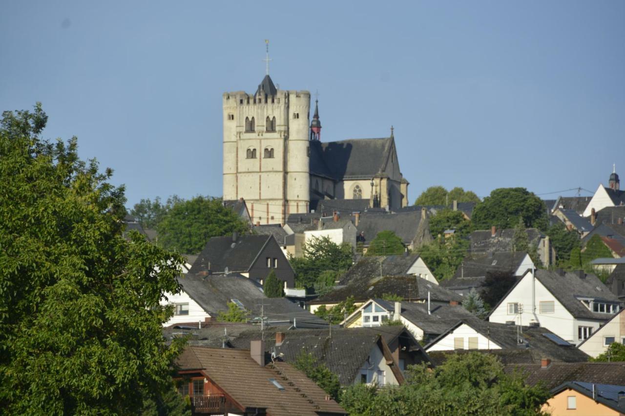 Apartment Stiftsherrenhaus Munstermaifeld
